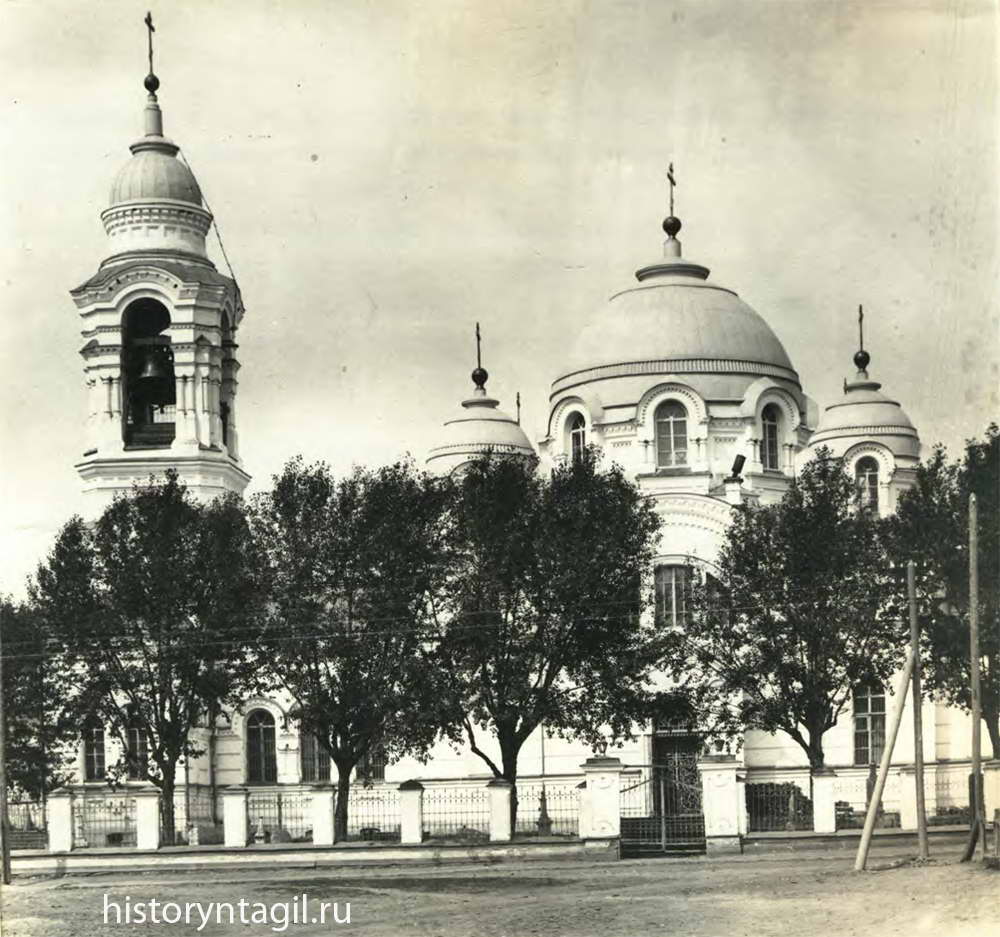 Введенская церковь (фото 1914 г.) 