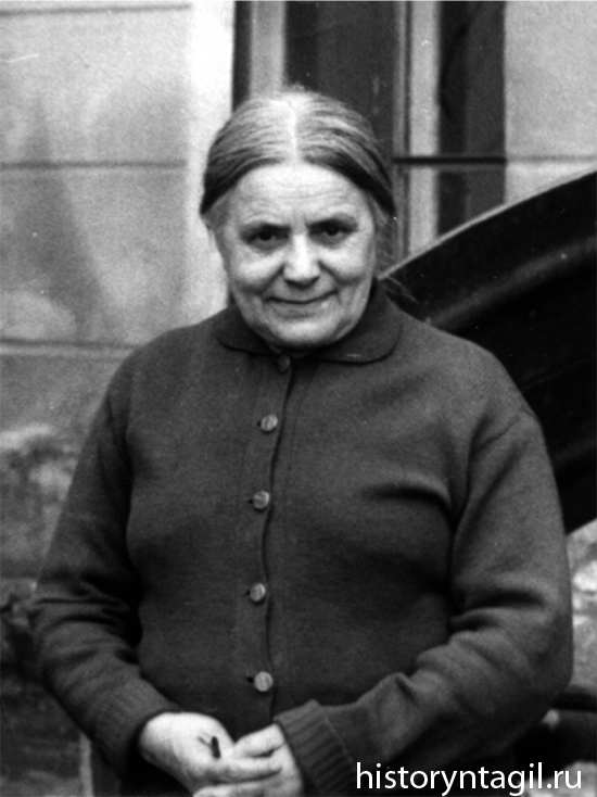 Елизавета Васильевна Боташева. Более 35-и лет - с 1933 по 1969 гг. - была заведующей музейной библиотеки.